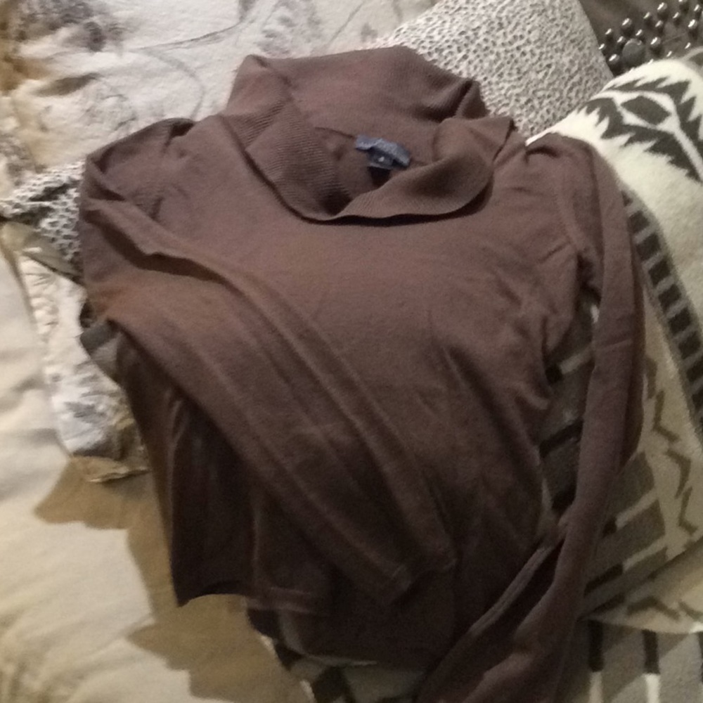 Cowl sweater